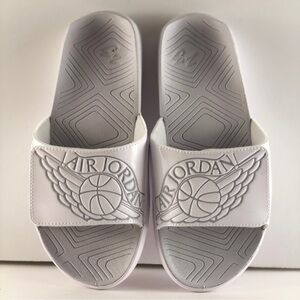 NWOT JORDAN SLIDES💗💗💗